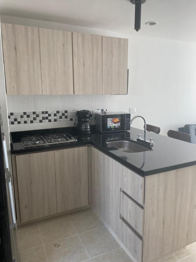 Apartaestudio Amoblado Con Excelente Ubicacion Apartment Перейра Екстериор снимка