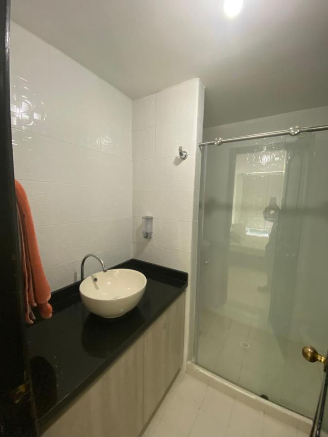 Apartaestudio Amoblado Con Excelente Ubicacion Apartment Перейра Екстериор снимка